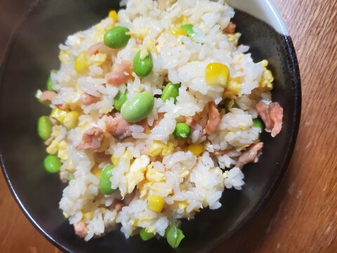 漬けサーモンでチャーハン